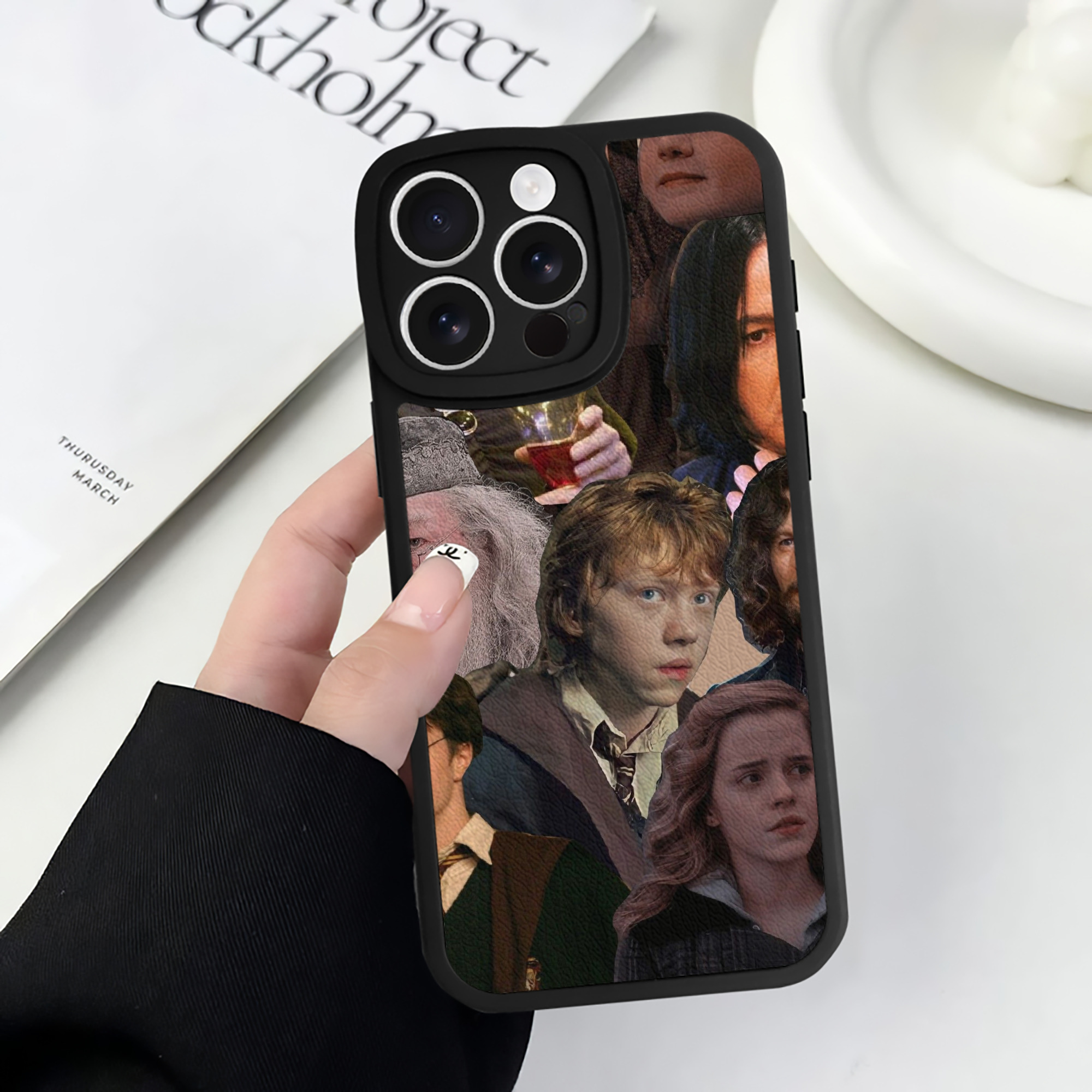 （画像用） Harry Potter ハリー・ポッターシリーズ 【iPhone 16シリーズ対応】シリコンスマホケース（レザー調） 材質：シリコン